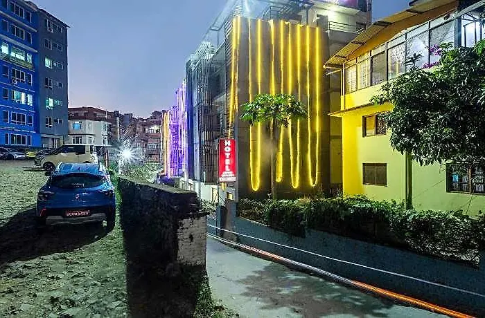 Airport Deepshree Hotel
